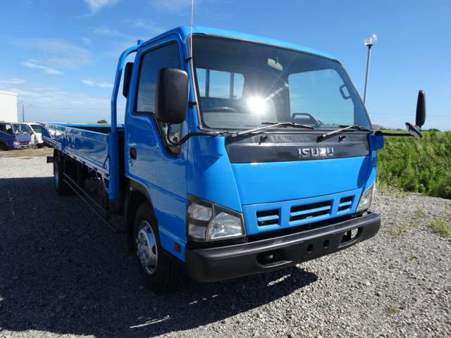 Isuzu Elf 3