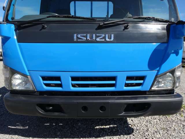 Isuzu Elf 4