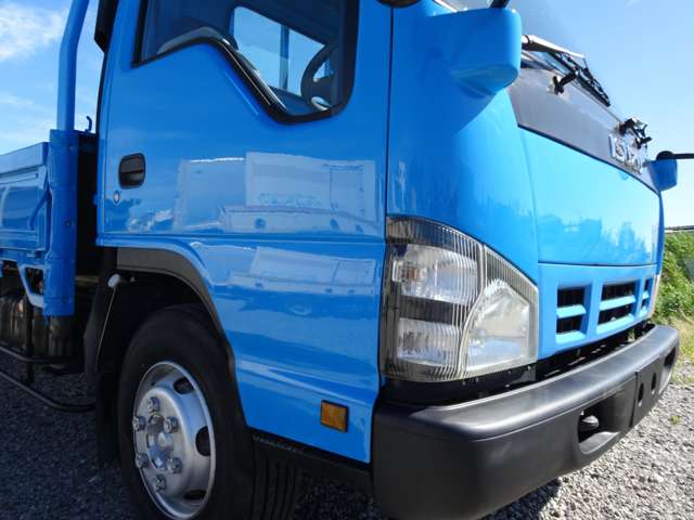 Isuzu Elf 5