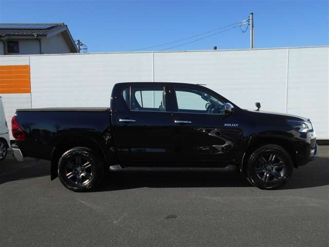 Toyota Hilux 4