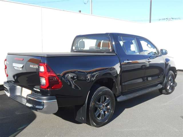 Toyota Hilux 6