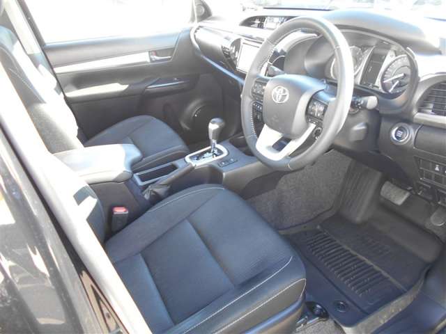 Toyota Hilux 9