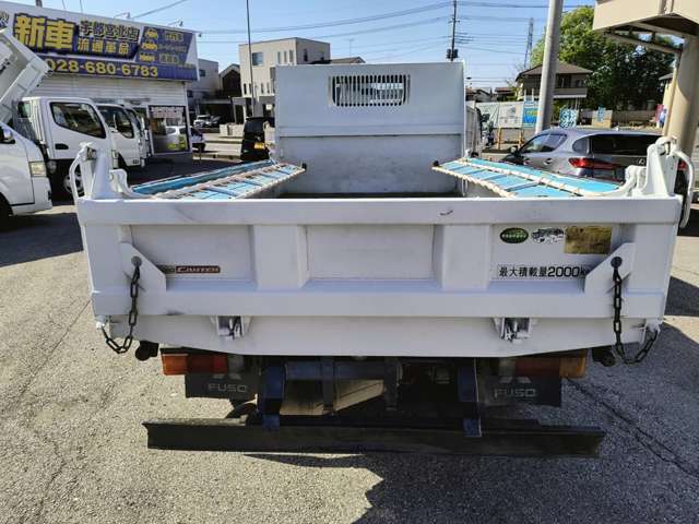 Mitsubishi Fuso Canter 9