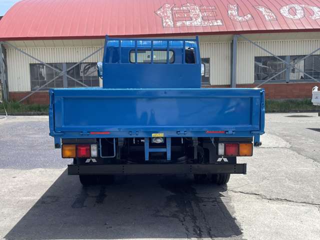 Mitsubishi Fuso Canter 7