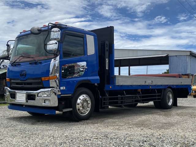 UD Trucks Condor 12