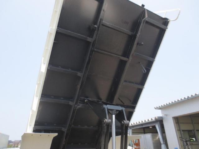 Isuzu Forward 12