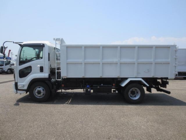 Isuzu Forward 9