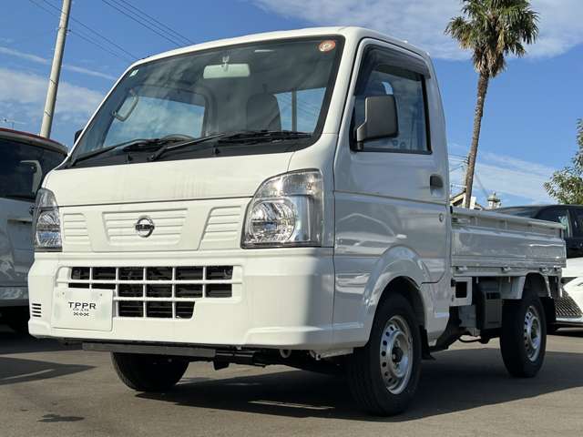 Nissan NT100 Clipper 3