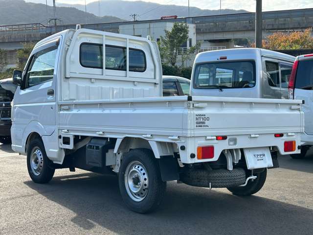 Nissan NT100 Clipper 7