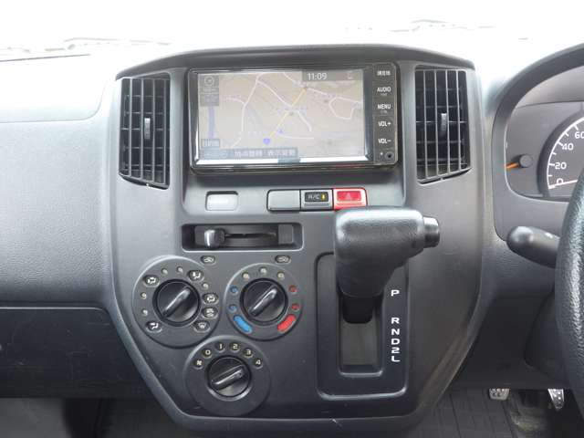 Toyota Light Ace Truck 12