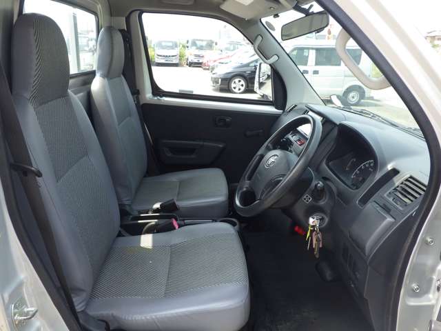 Toyota Light Ace Truck 10