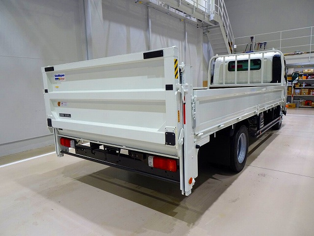 Hino Dutro 2