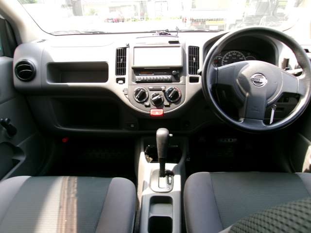 Nissan AD 11