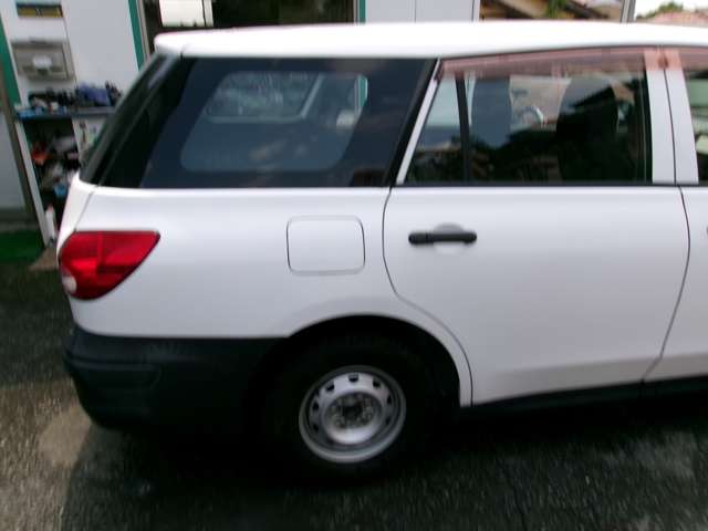 Nissan AD 6