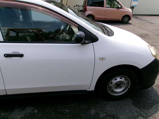 Nissan AD 7