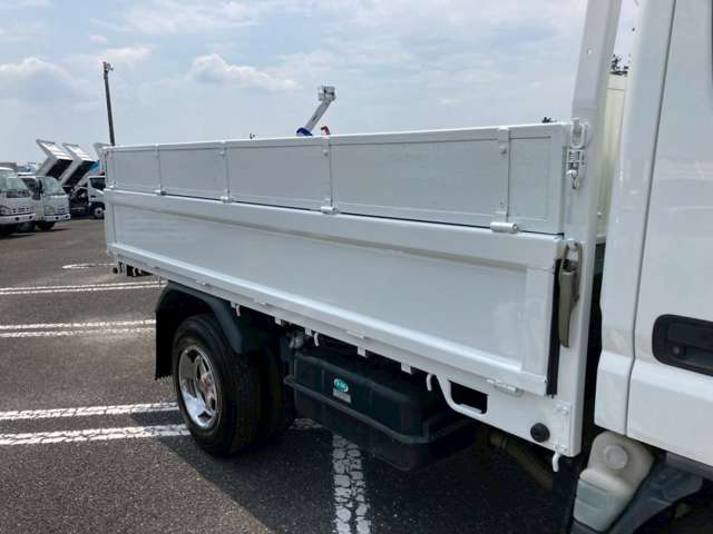 Mitsubishi Fuso Canter 11