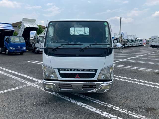 Mitsubishi Fuso Canter 2