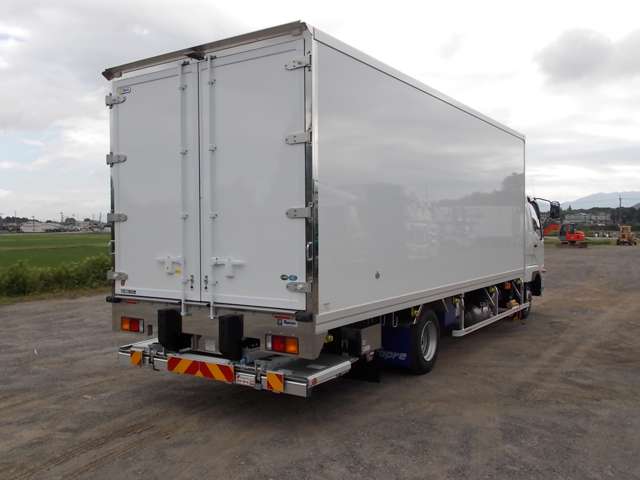 Mitsubishi Fuso Fighter 5