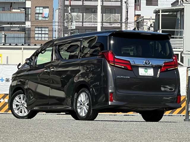 Toyota Alphard 7