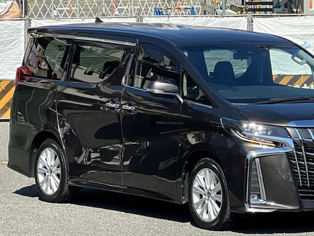 Toyota Alphard 10
