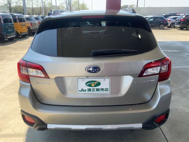 Subaru Legacy Outback 9