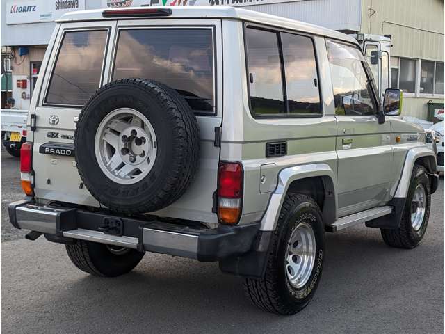 Toyota Land Cruiser Prado 5