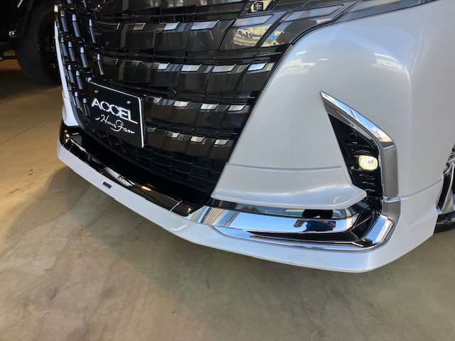 Toyota Alphard 2