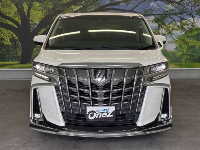 Toyota Alphard 8