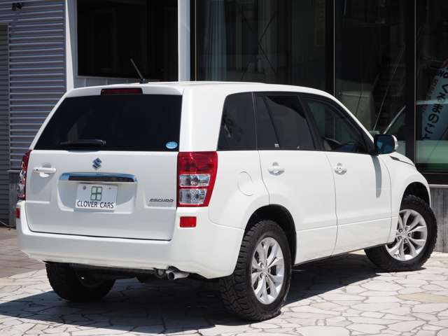 Suzuki Escudo 8