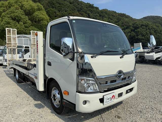 Hino Dutro 10