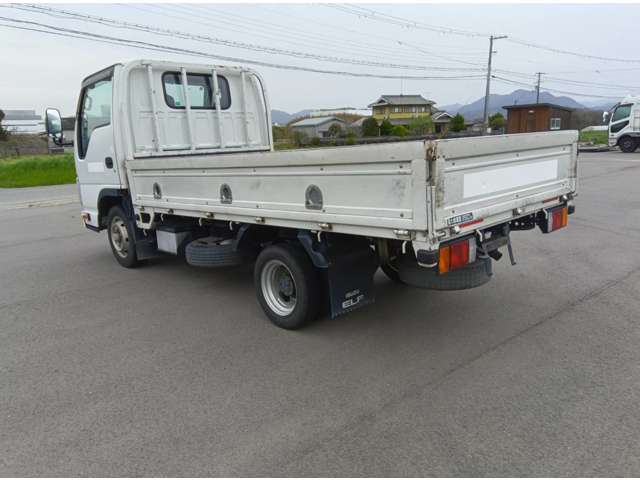 Isuzu Elf 6