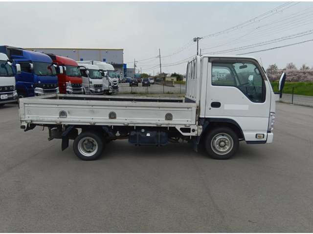 Isuzu Elf 7