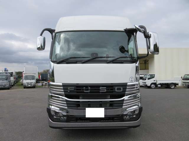 Mitsubishi Fuso Super Great 2