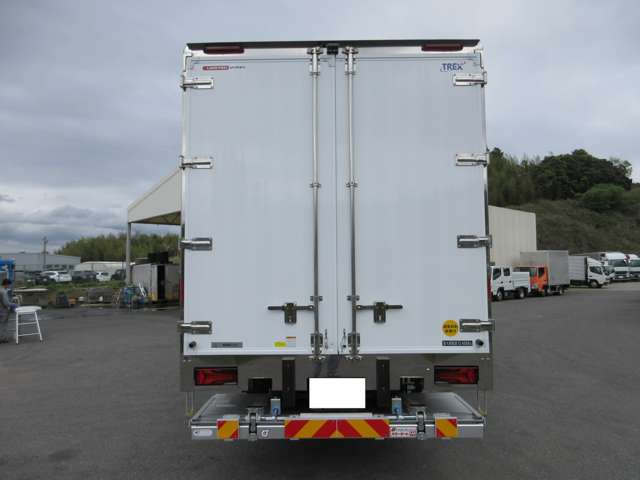 Mitsubishi Fuso Super Great 6