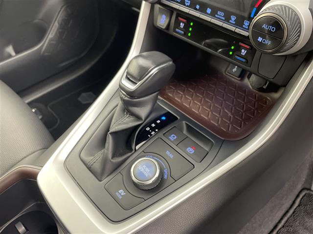 Toyota RAV4 8