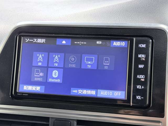 Toyota Sienta 4
