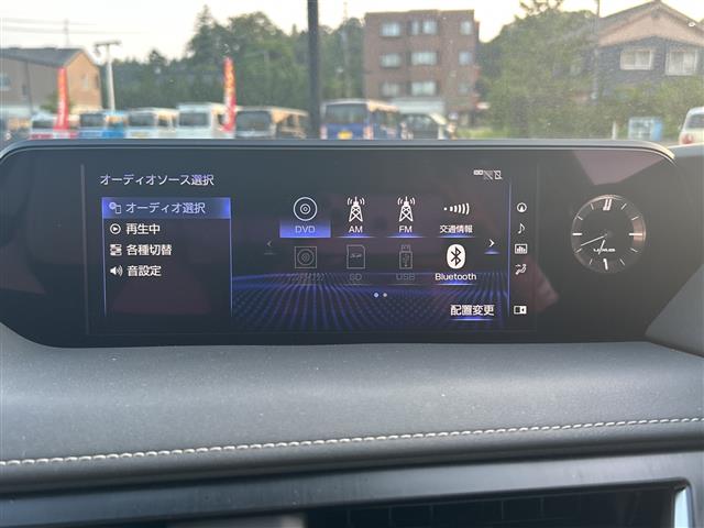 Lexus UX 5