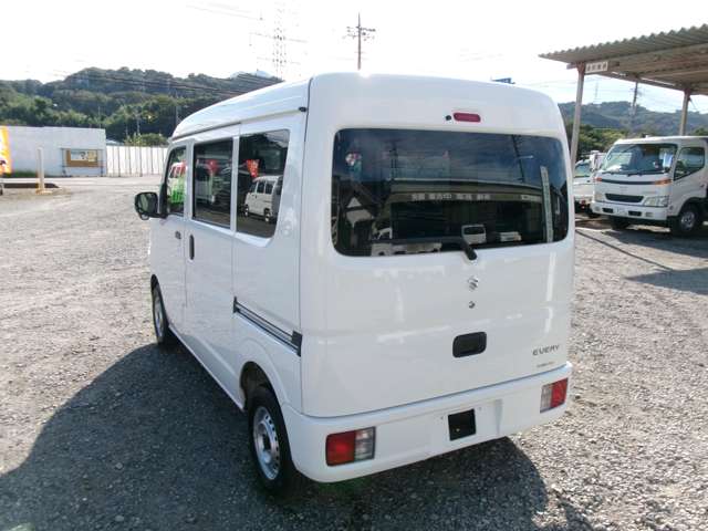 Suzuki Every 9