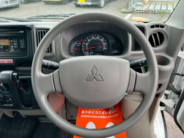 Mitsubishi Minicab Van 9