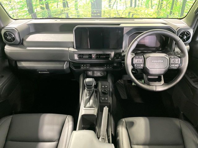 Toyota Land Cruiser FJ 2
