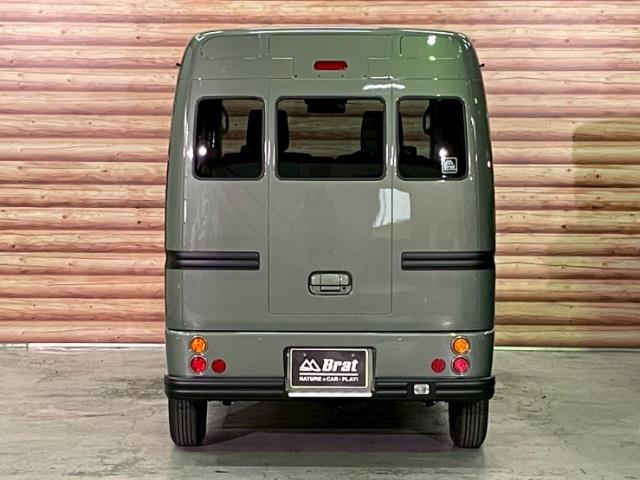 Suzuki Every 8