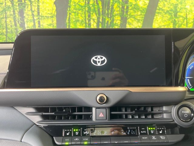 Toyota Crown Estate 4