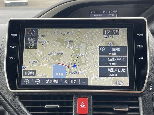 Toyota Voxy 8