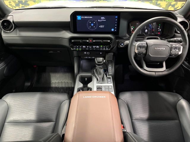 Toyota Land Cruiser 250 2