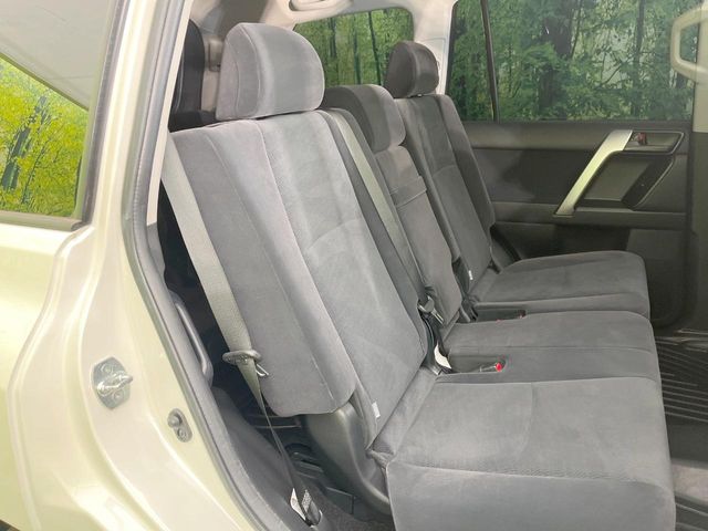 Toyota Land Cruiser Prado 9