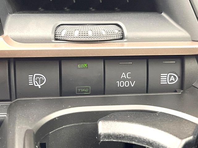 Toyota Crown Sport 11