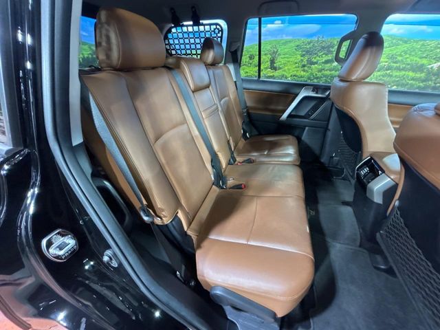 Toyota Land Cruiser Prado 9