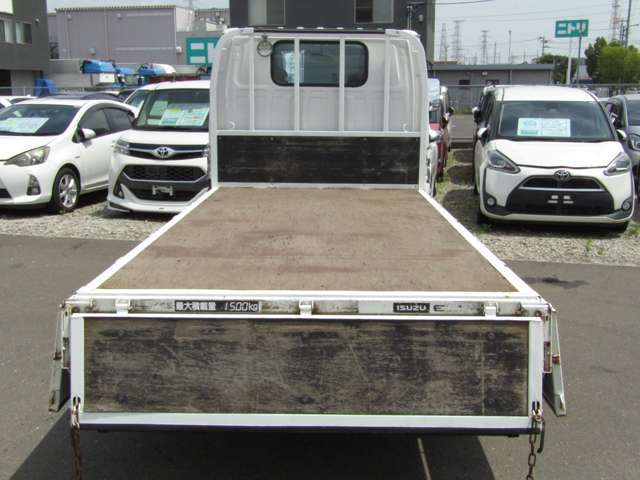 Isuzu Elf 9