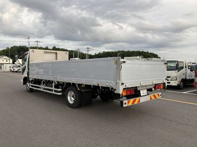 Mitsubishi Fuso Fighter 9
