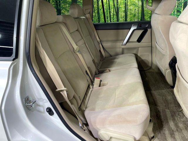 Toyota Land Cruiser Prado 9